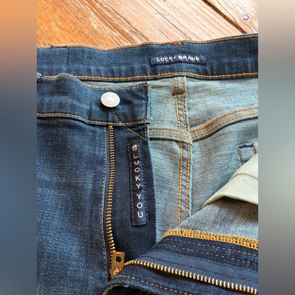 Lucky Brand Men's Indigo Straight Jeans - Picture 4 of 7